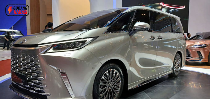 Denza Masuk, Lexus Santai Bersaing di Pasar Mobil Mewah