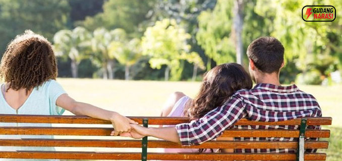 ASN Viral Diduga Selingkuh Digerebek Anak, Berujung Dipecat