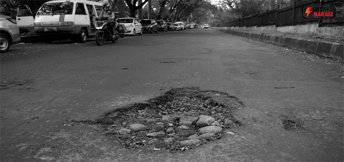 Belum 2 Pekan Diaspal, Jalan Bandung Sudah Berlubang Lagi