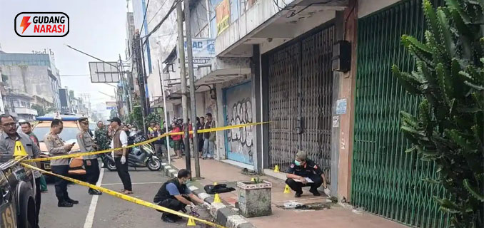 Geger Bandung! Mayat Pria Penuh Luka Ditemukan di Trotoar Otista, Polisi Duga Pembunuhan