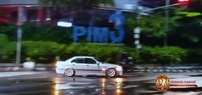 Viral Aksi Drift di Pondok Indah, Polisi Buru Identitas Pengemudi!